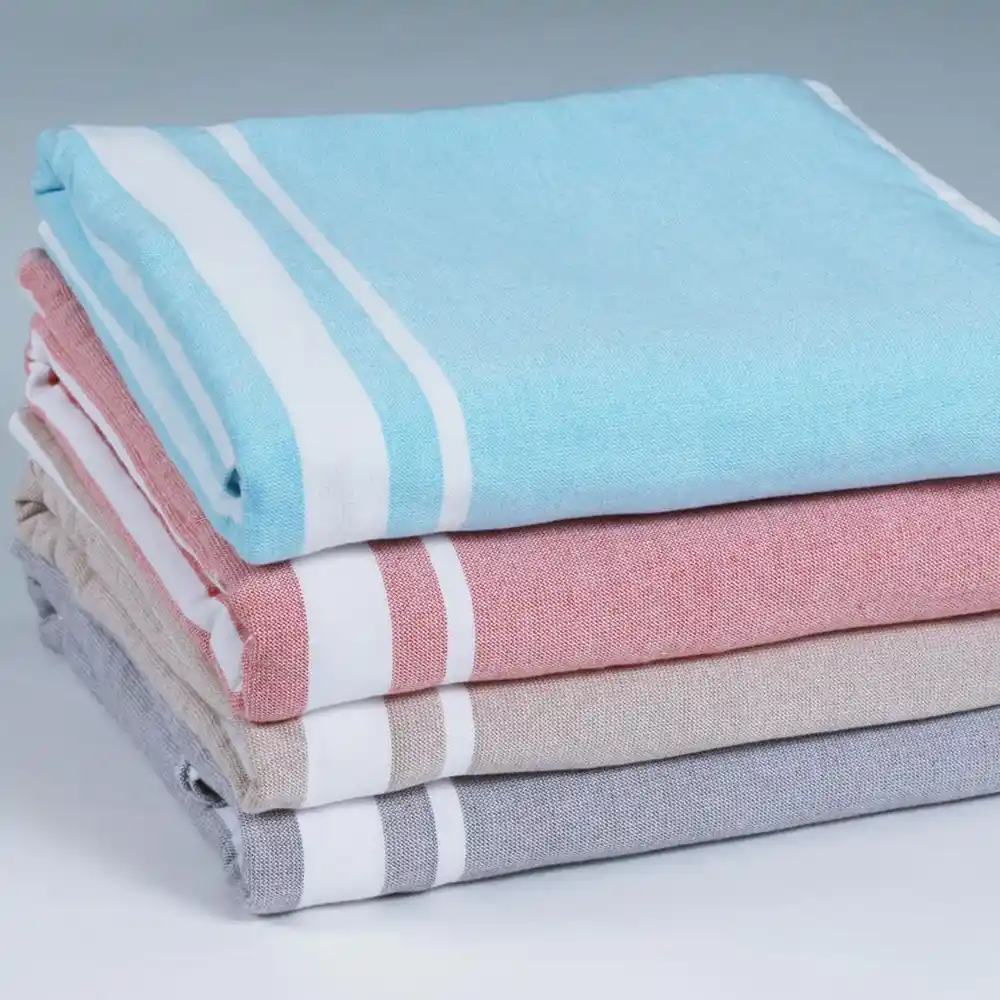Fouta à rayures pour la piscine et la plage - sable