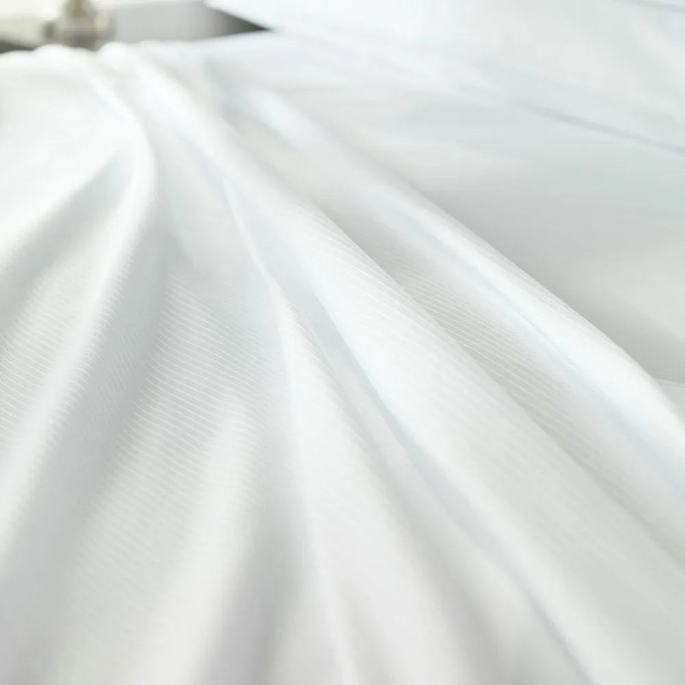 Housse de couette Centium Satin Tone on Tone